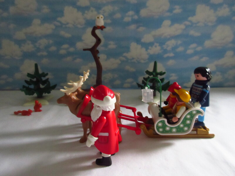 It's advent for the Playmobil people in our house...