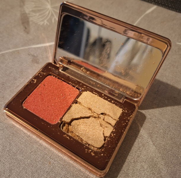 General “Waifs and Strays” Beauty Advent Calendar opening thread.