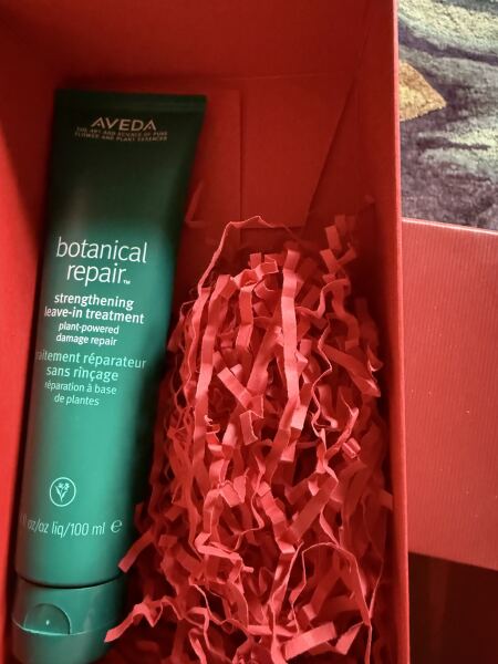 General “Waifs and Strays” Beauty Advent Calendar opening thread.