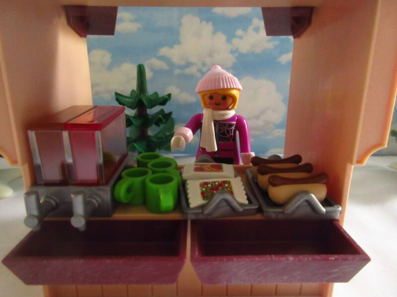 It's advent for the Playmobil people in our house...