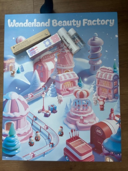 General “Waifs and Strays” Beauty Advent Calendar opening thread.