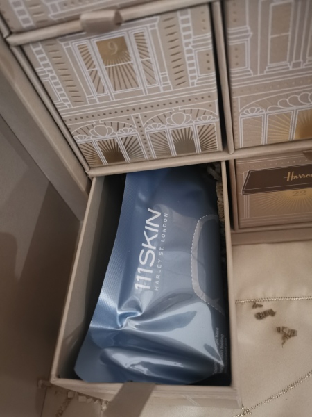 Oh Come All Ye Facials! Moisturisers and treatments! Join me for the Harrods Beauty Advent Calendar opening thread!