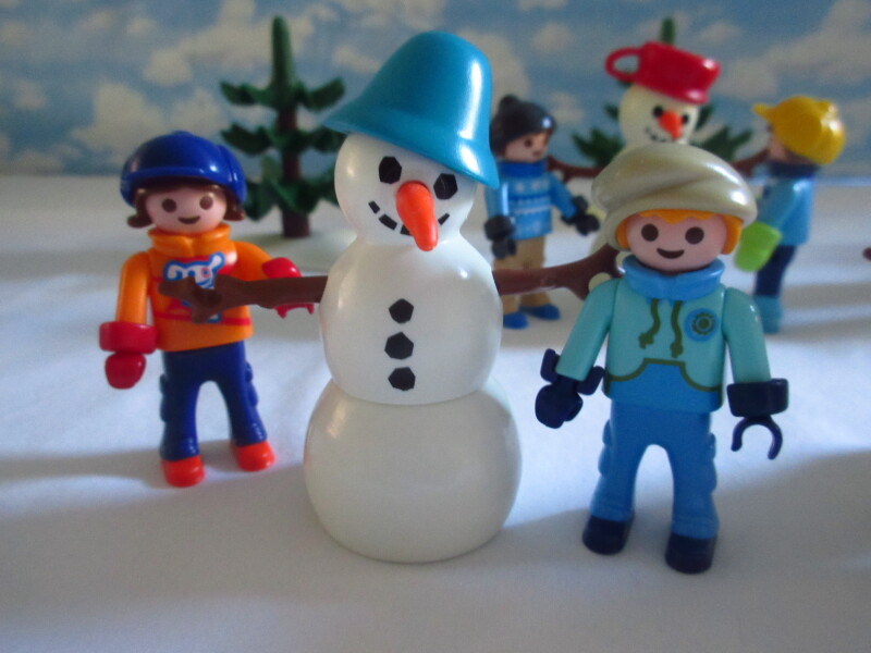 It's advent for the Playmobil people in our house...