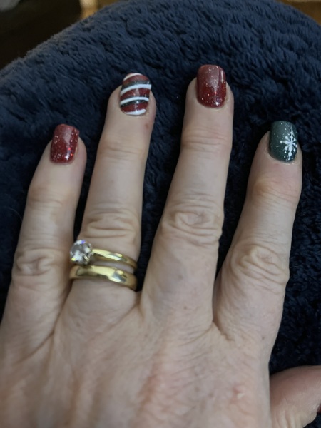 I want to see your nails!