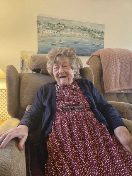 Mince Pies, Mulled Wine, frugal festive frolics. Yuletide budgeting banter & Merry Saving Shenanigans for all 🎁🎄🦌🎅🤶☃️