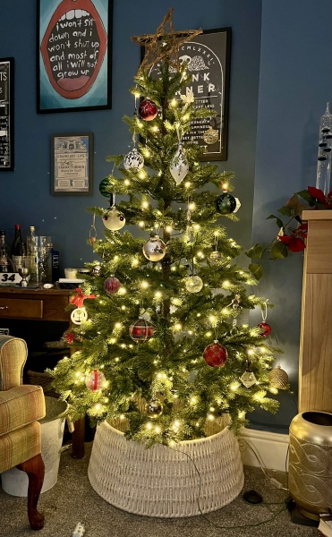 Where is the Christmas tree thread