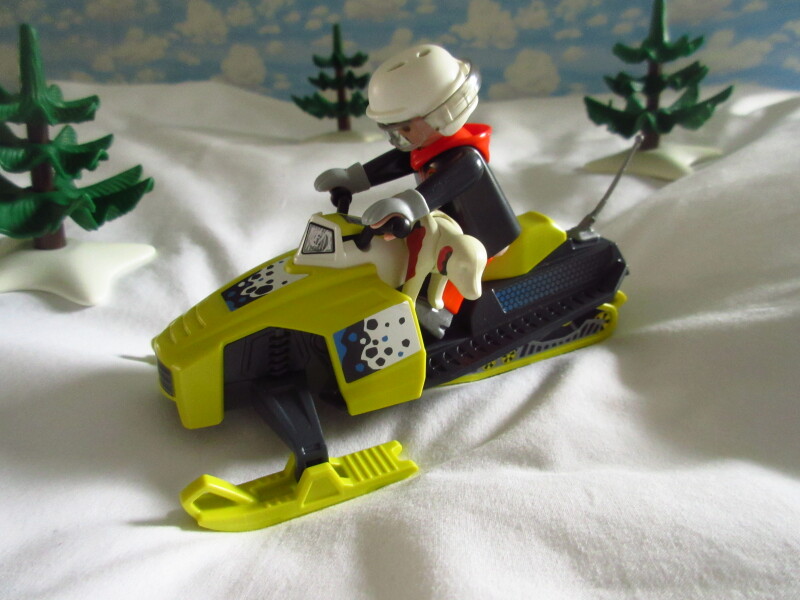 It's advent for the Playmobil people in our house...