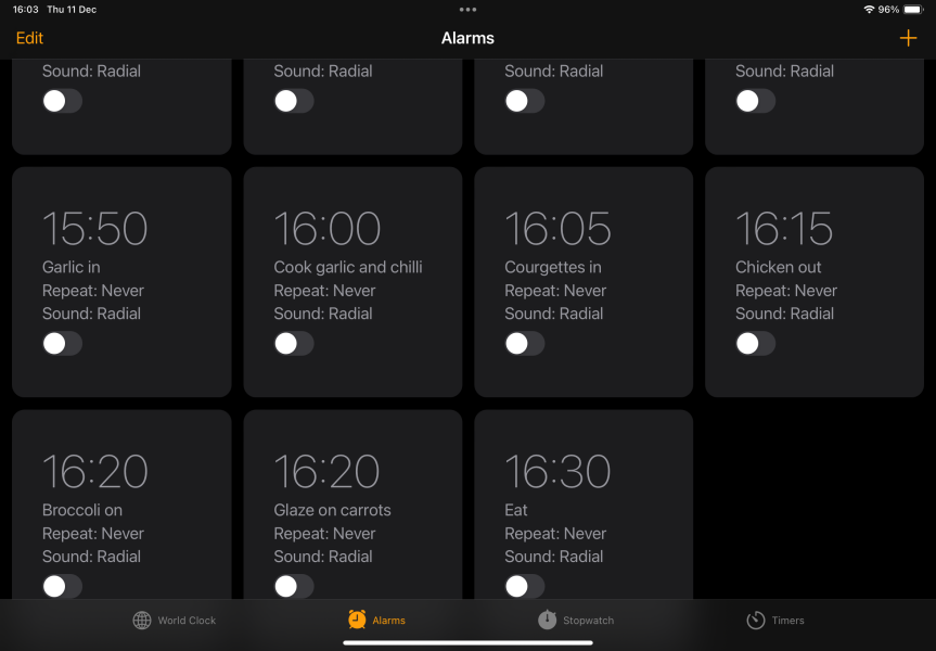 What can you pre-prepare to make Xmas dinner easier on the day?
