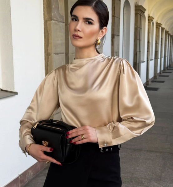 Help me complete my outfit: low key wedding, 50 something bride