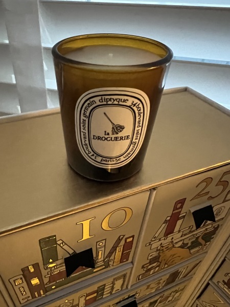 General “Waifs and Strays” Beauty Advent Calendar opening thread.