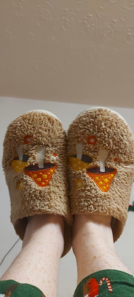 Oh god just looked down - whats on your feet, does it show your age??