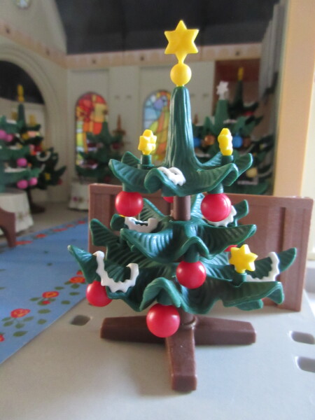 It's advent for the Playmobil people in our house...