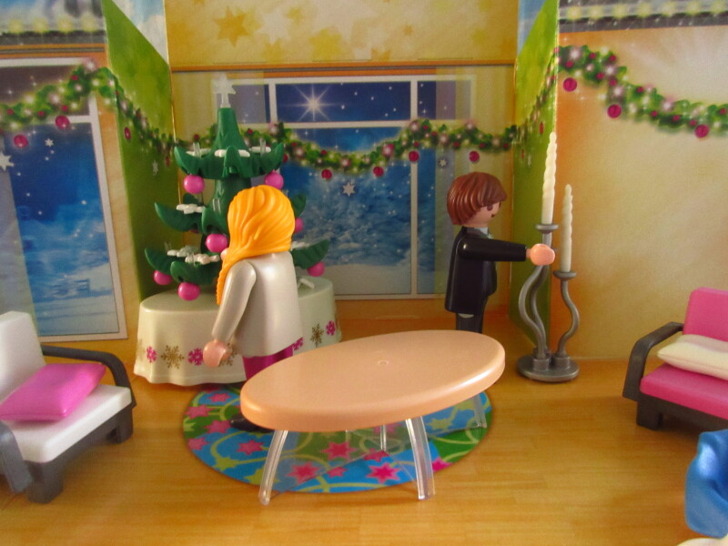 It's advent for the Playmobil people in our house...