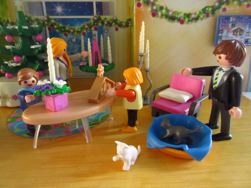 It's advent for the Playmobil people in our house...