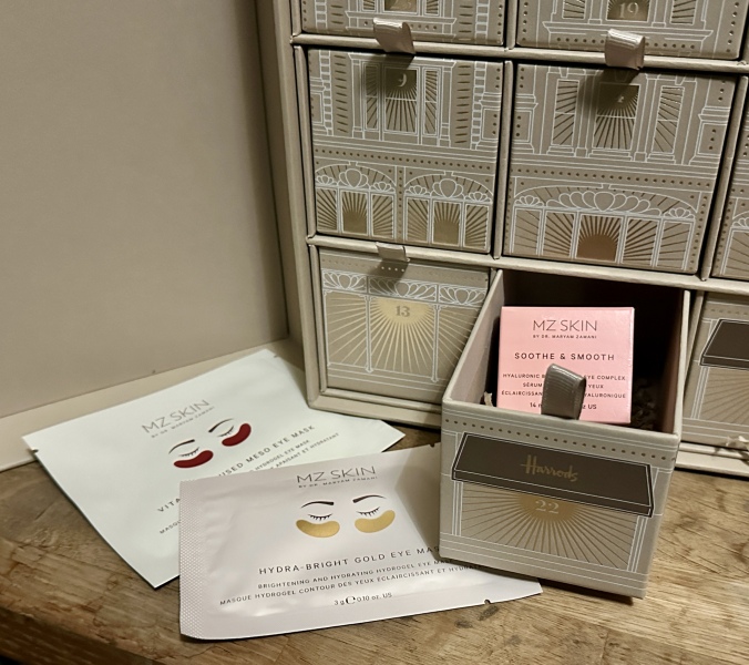Oh Come All Ye Facials! Moisturisers and treatments! Join me for the Harrods Beauty Advent Calendar opening thread!