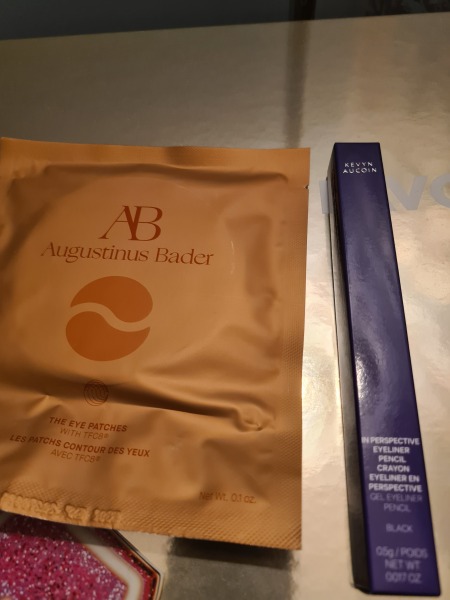 General “Waifs and Strays” Beauty Advent Calendar opening thread.