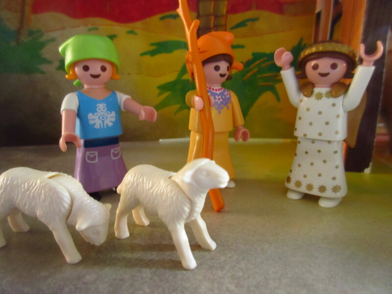 It's advent for the Playmobil people in our house...