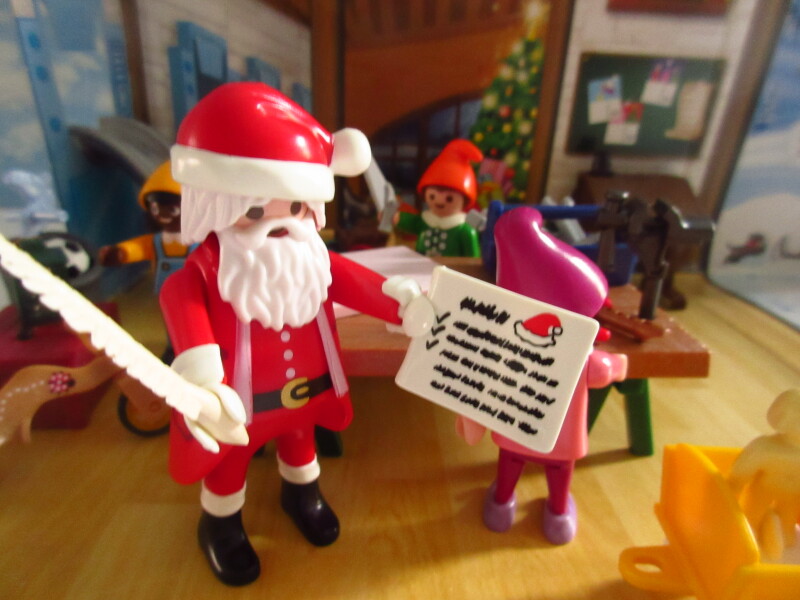 It's advent for the Playmobil people in our house...