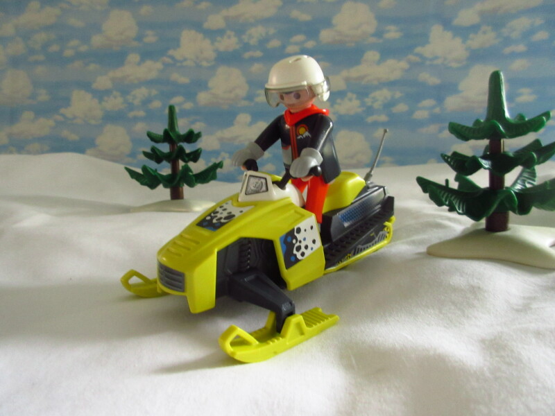 It's advent for the Playmobil people in our house...