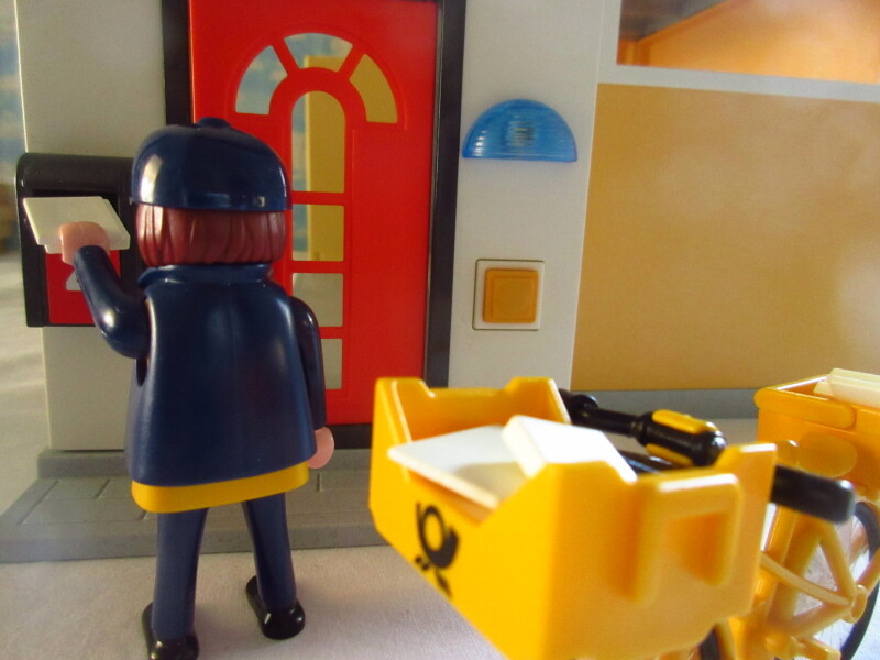 It's advent for the Playmobil people in our house...