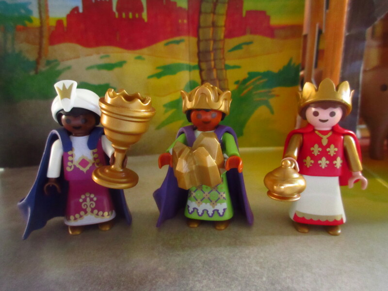 It's advent for the Playmobil people in our house...