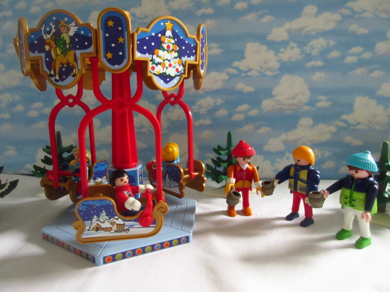 It's advent for the Playmobil people in our house...