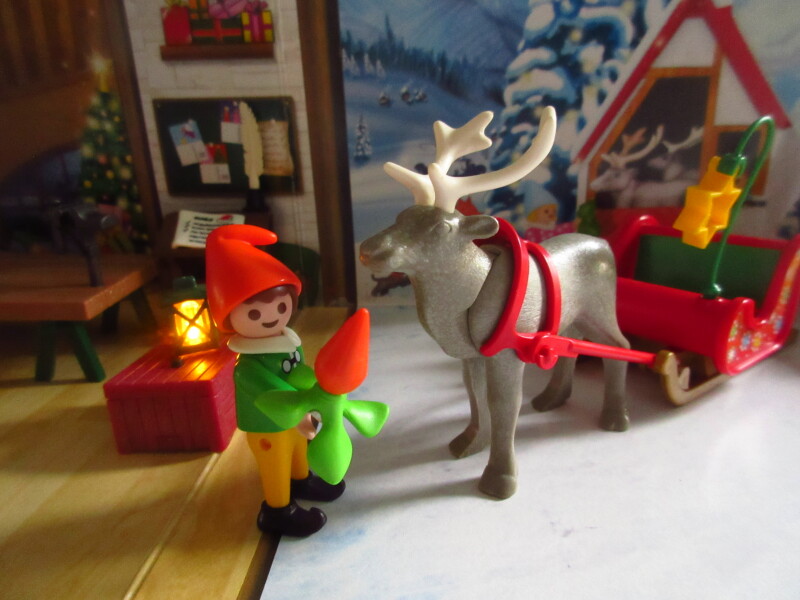 It's advent for the Playmobil people in our house...