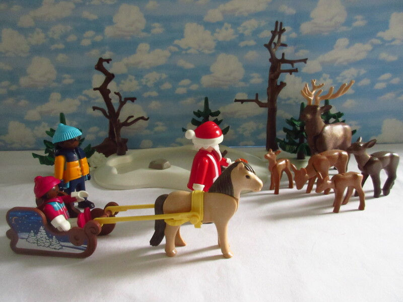 It's advent for the Playmobil people in our house...