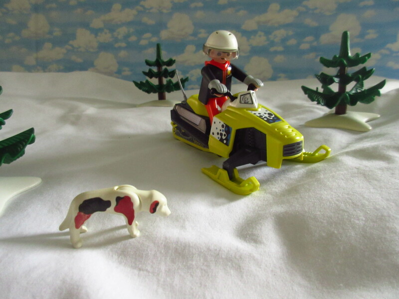 It's advent for the Playmobil people in our house...
