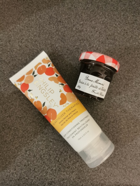 General “Waifs and Strays” Beauty Advent Calendar opening thread.