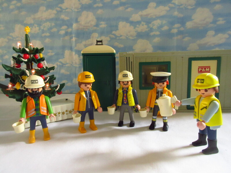 It's advent for the Playmobil people in our house...