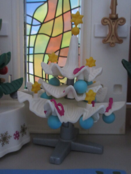 It's advent for the Playmobil people in our house...