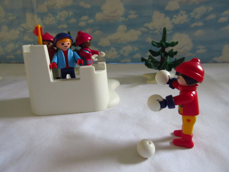 It's advent for the Playmobil people in our house...