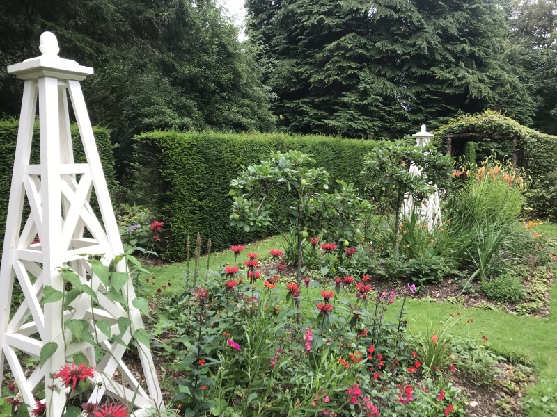 Creating a flower bed via "no dig" method