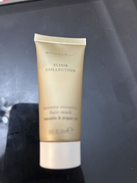 General “Waifs and Strays” Beauty Advent Calendar opening thread.