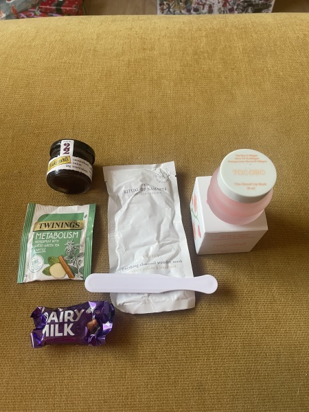 General Waifs and Strays Beauty Advent Calendar opening thread 2025 Part 2