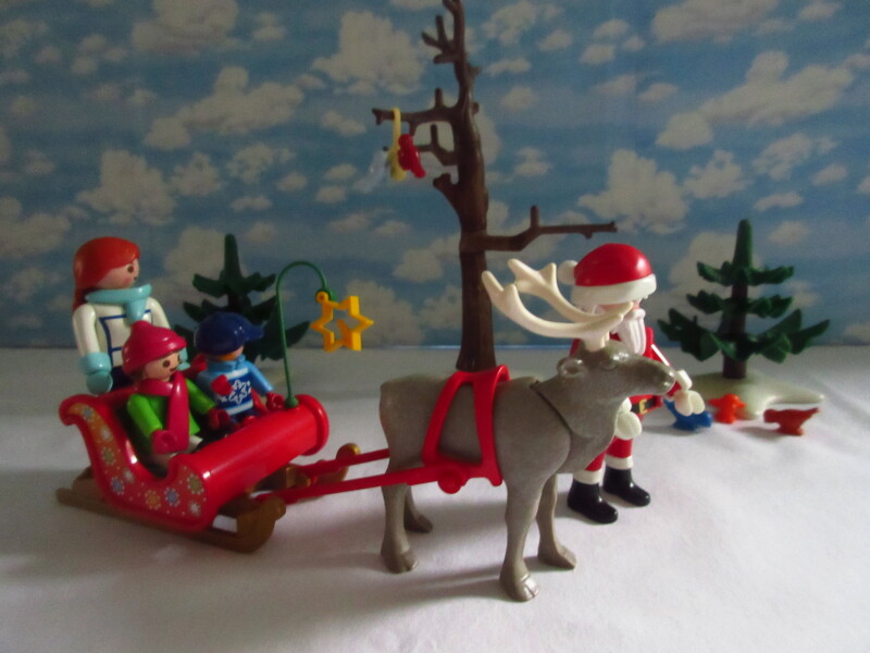 It's advent for the Playmobil people in our house...