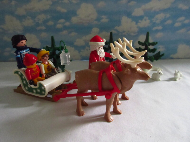It's advent for the Playmobil people in our house...