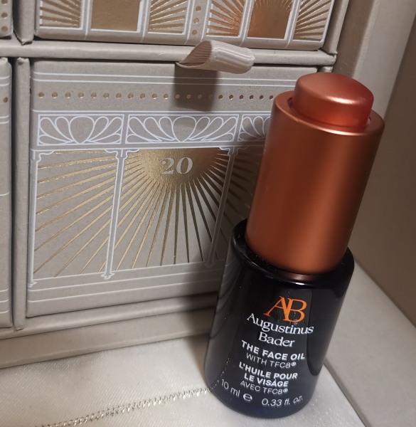 Oh Come All Ye Facials! Moisturisers and treatments! Join me for the Harrods Beauty Advent Calendar opening thread!