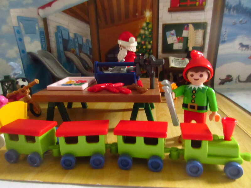 It's advent for the Playmobil people in our house...
