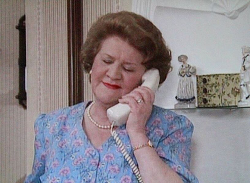 I want to see your nails!