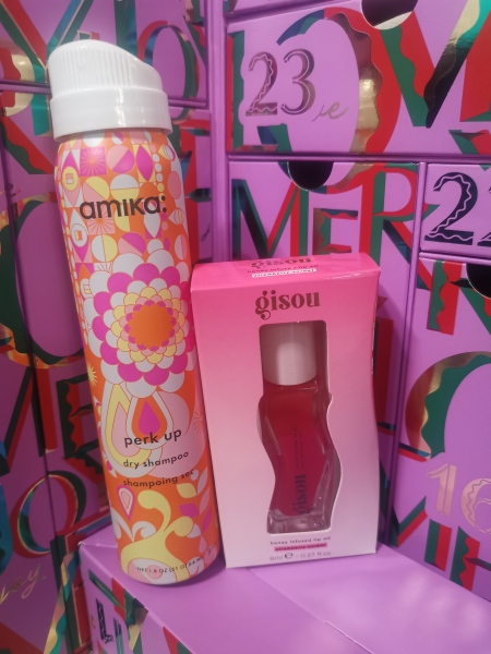 General “Waifs and Strays” Beauty Advent Calendar opening thread.