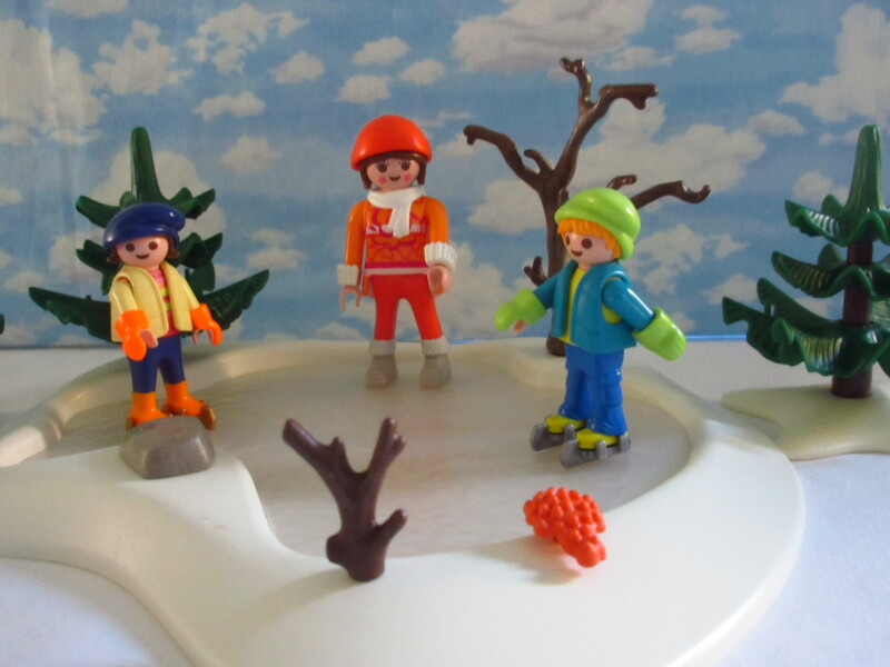 It's advent for the Playmobil people in our house...
