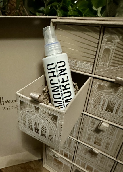 Oh Come All Ye Facials! Moisturisers and treatments! Join me for the Harrods Beauty Advent Calendar opening thread!