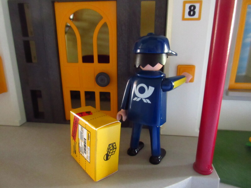 It's advent for the Playmobil people in our house...