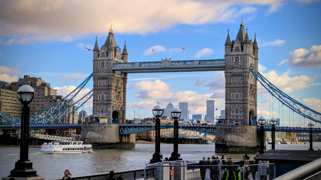 I need a new phone but feel totally overwhelmed by choice! Can anyone tech savvy help?