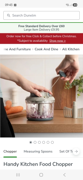 6 month old screams and whinges when eating veg purees