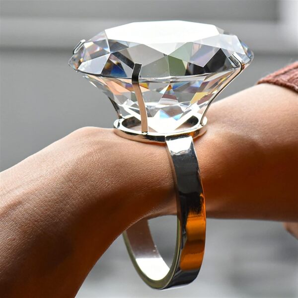 To ask if you like my engagement ring?