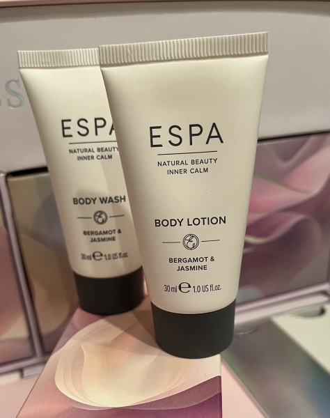 🎄🎄Glossybox beauty advent calendar unboxing 2025 🎁 🎁