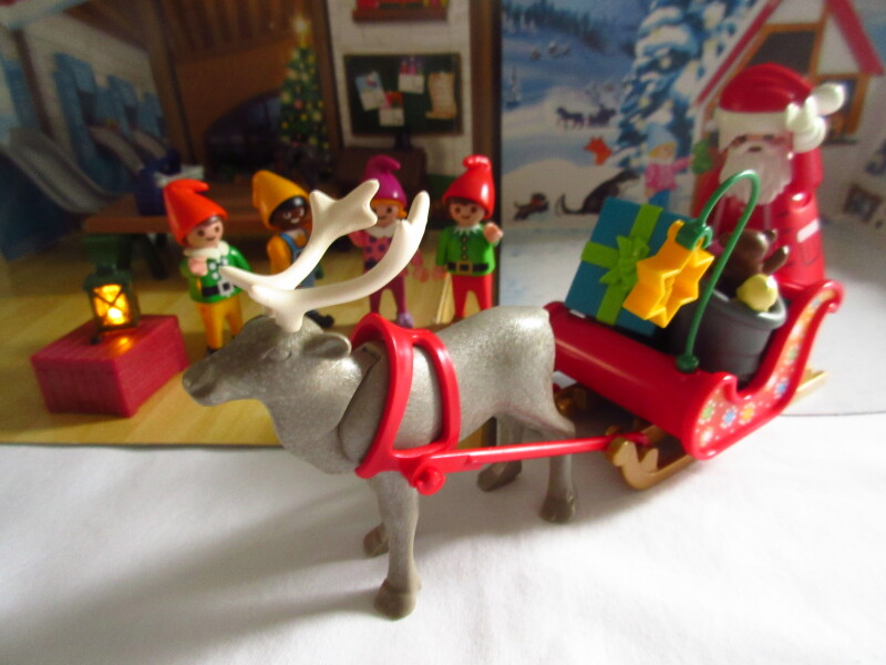 It's advent for the Playmobil people in our house...